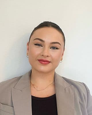 Veronica Gordanier